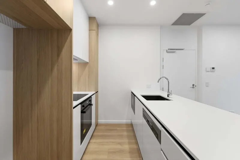 209/21 Captain Cook Crescent, Griffith, photo 3