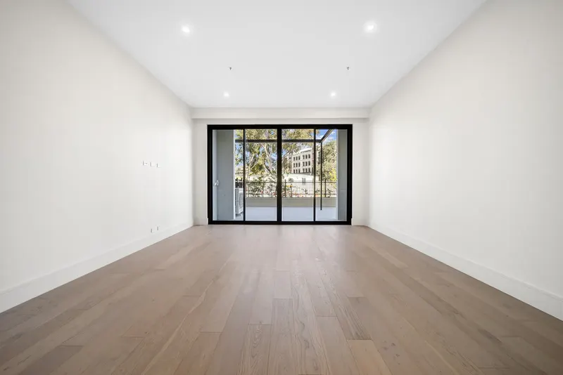 1/5 Lady Nelson Place, Red Hill, photo 2