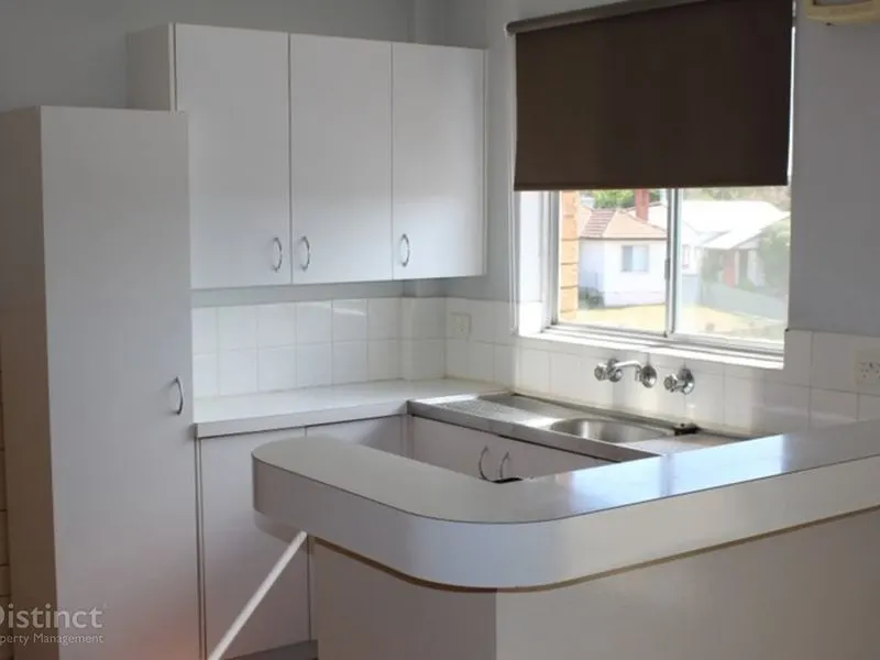 12/12 Federal Avenue, Queanbeyan, photo 1