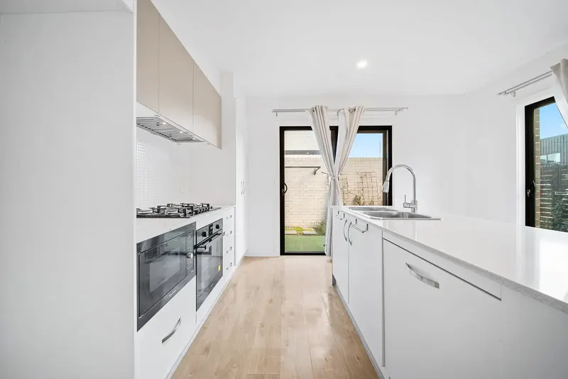 42/16 Cornelius Street, Coombs