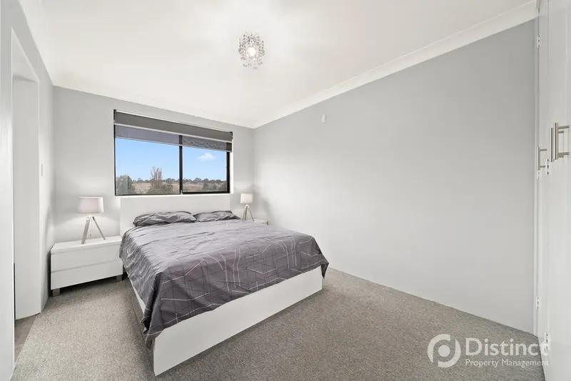 8/30 River Street, Oaks Estate, photo 2