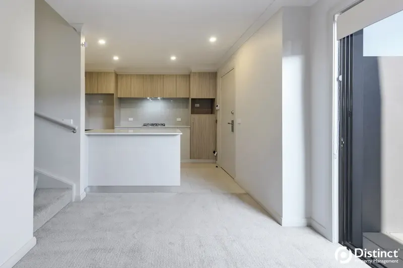 21/30 Bon Scott Crescent, Moncrieff, photo 4