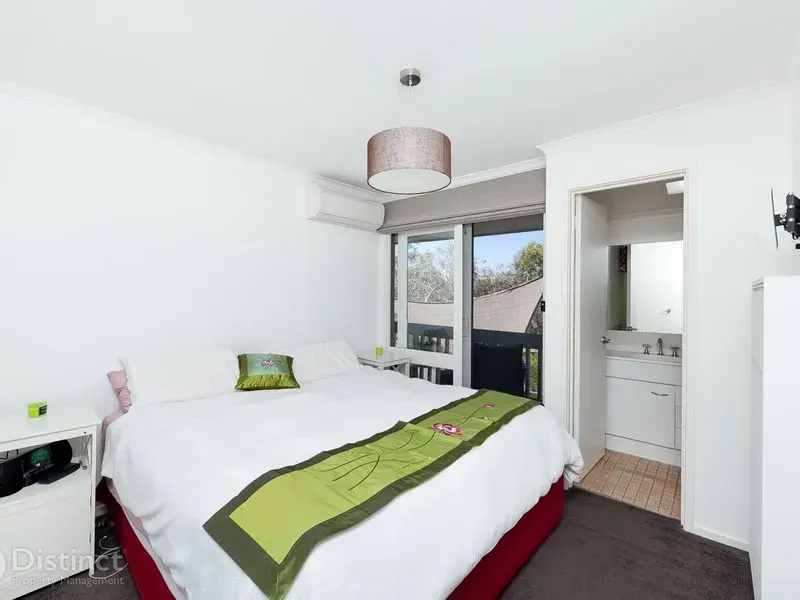 22 English Court, Phillip, photo 5