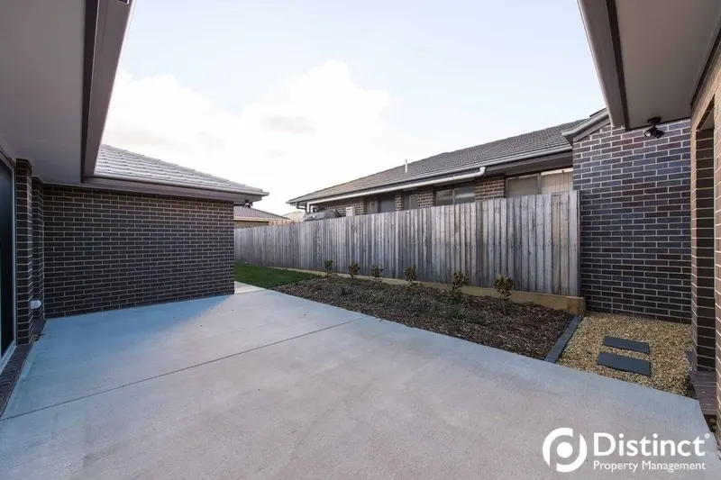 13 Syddall Street, Bonner, photo 12