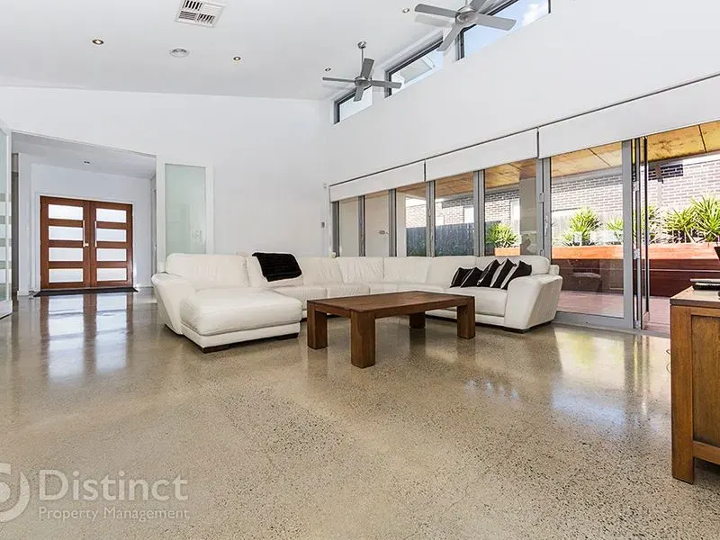 21 Olga Masters Street, Franklin, photo 3