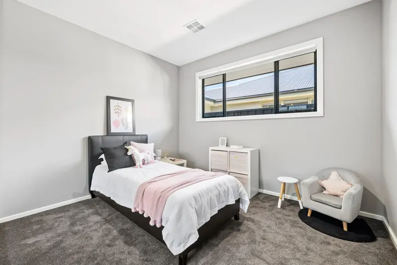 35 Courtney Street, Googong, photo 13