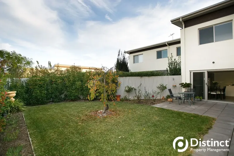 2 Eric Wright Street, Forde, photo 9