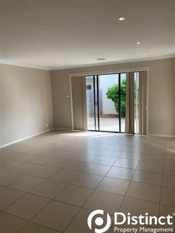 47 Errol Street, Crace, photo 4