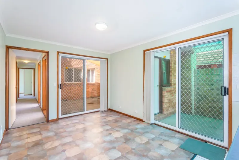27 Bemboka Crescent, Kaleen, photo 3