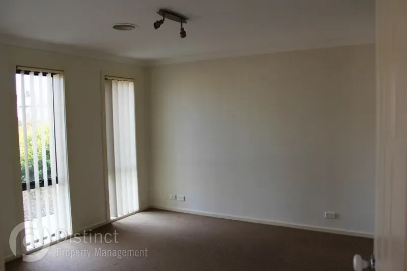 37 Dame Zara Street, Gungahlin, photo 6
