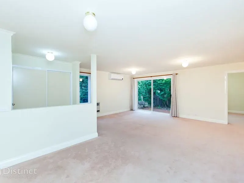 22a Novar Street, Yarralumla, photo 3