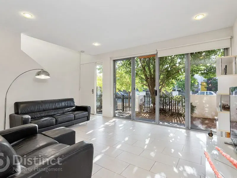 10 Dobikin Street, Crace, photo 5