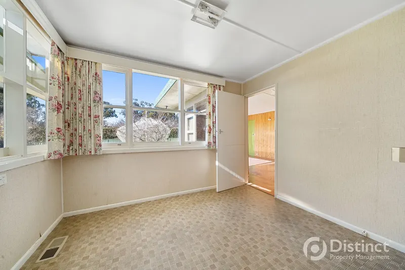 6 Rodway Street, Yarralumla ACT 2600, photo 9