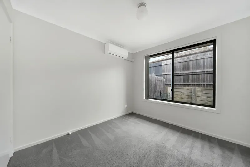 16 Phillipa Weeks Street, Watson, photo 7