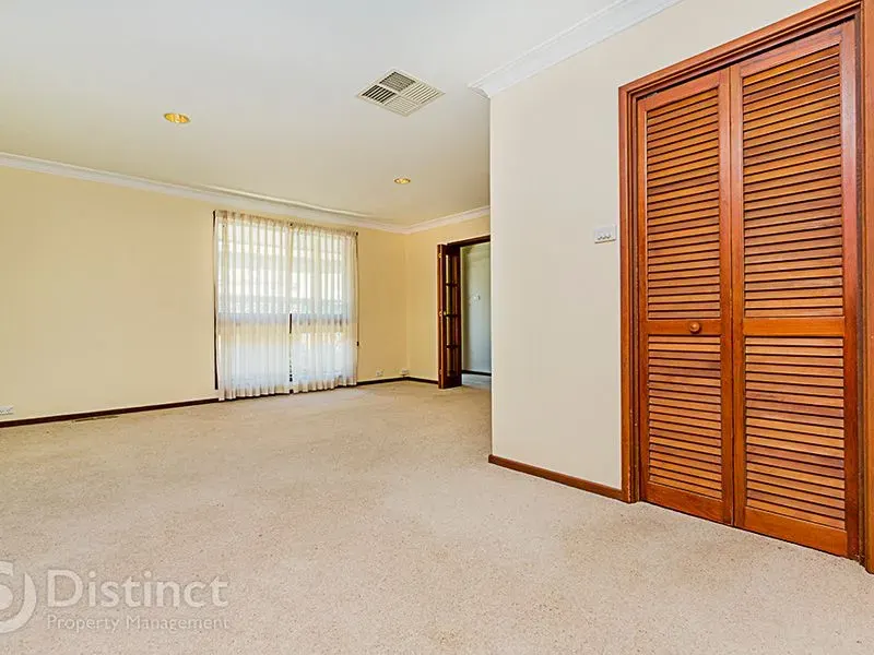 14 Shumack Street, Weetangera, photo 4