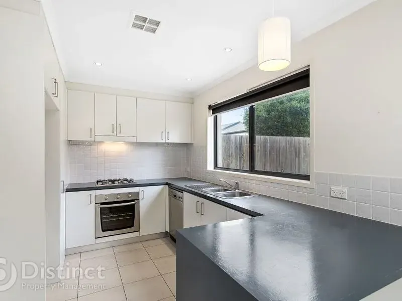 292 Anthony Rolfe Avenue, Gungahlin, photo 2