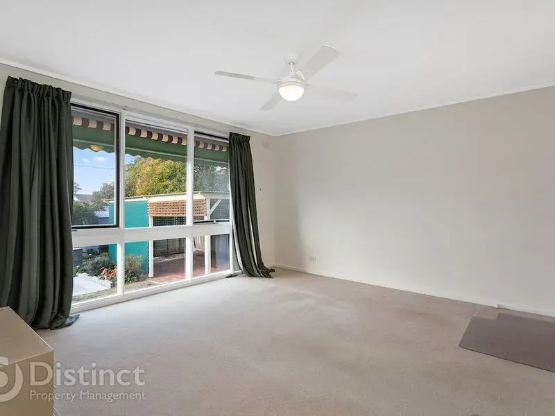 10 Bendigo Street, Fisher, photo 5