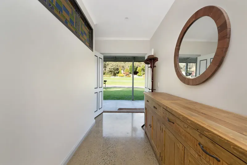 115 Foxlow Street, Captains Flat, photo 2