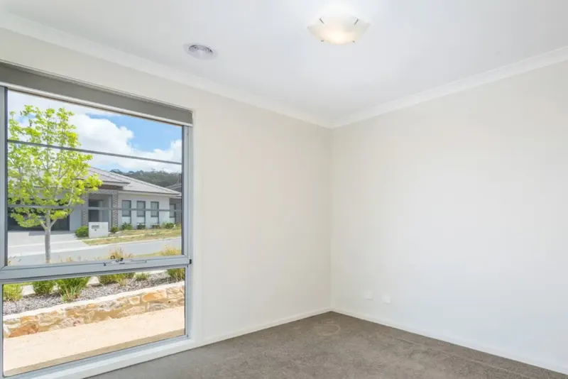 12 Victoria Owen Circuit, Casey, photo 10