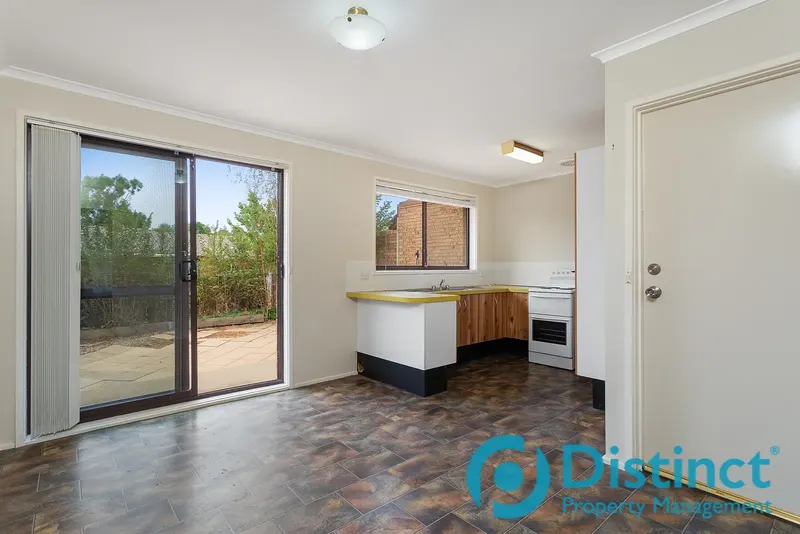 12 Macfarlan Place, Latham, photo 5