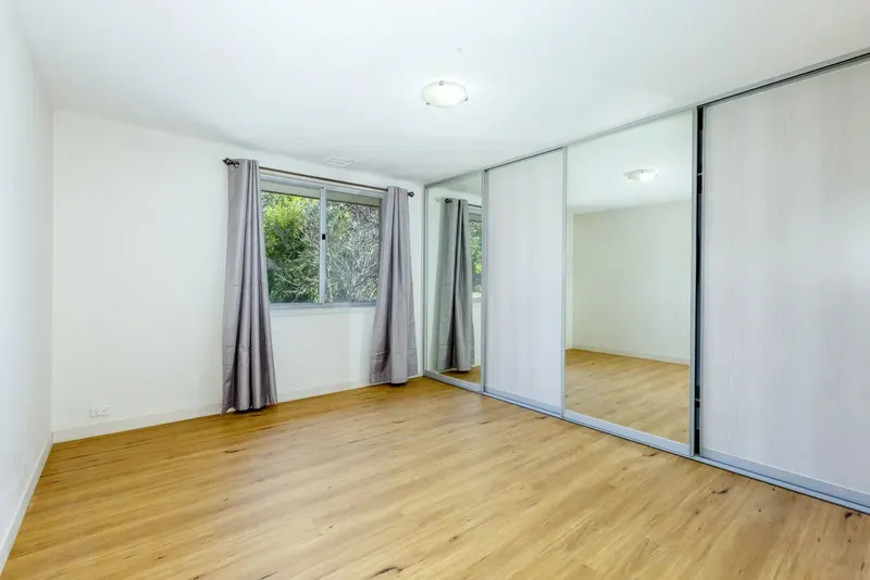 41 Spica Street, Giralang, photo 4