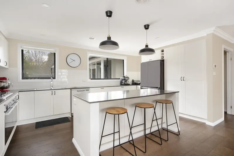 12 Tanda Place, Giralang