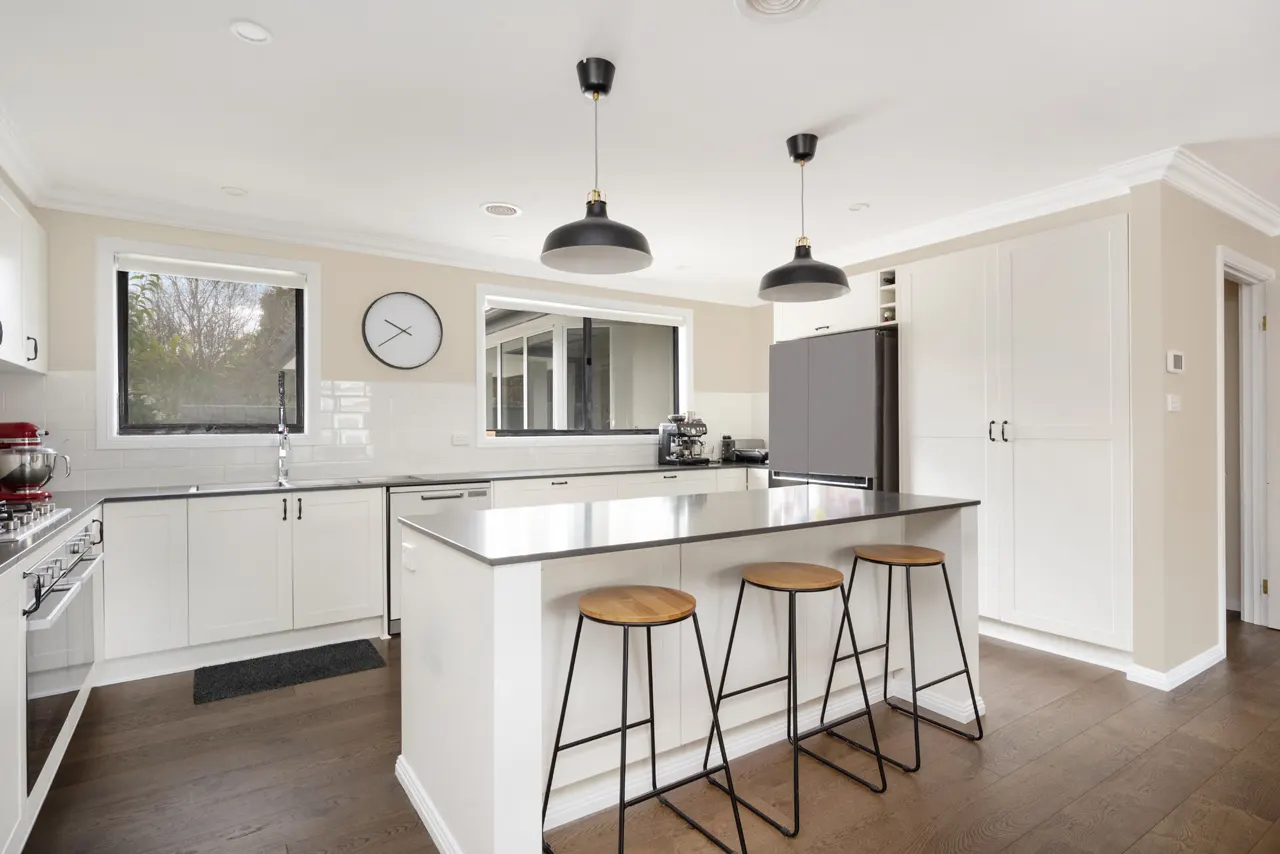 12 Tanda Place, Giralang, photo 1