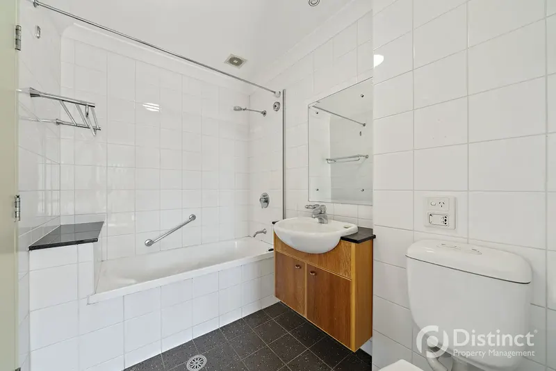 608/2 Akuna Street, City, photo 9