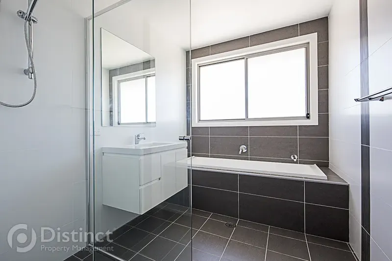 19 Junee Street, Crace, photo 8