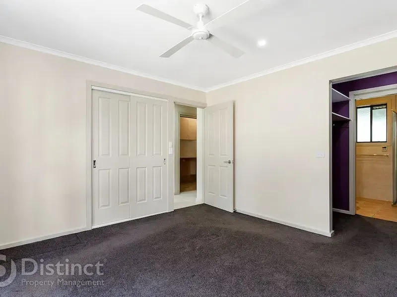 37 Deamer Court, Richardson, photo 3