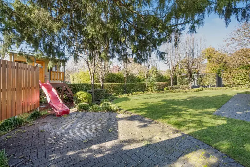 104 Endeavour Street, Red Hill, photo 20
