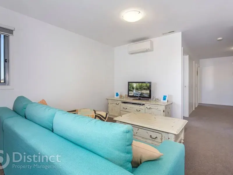 145/45 Catalano Street, Wright, photo 3