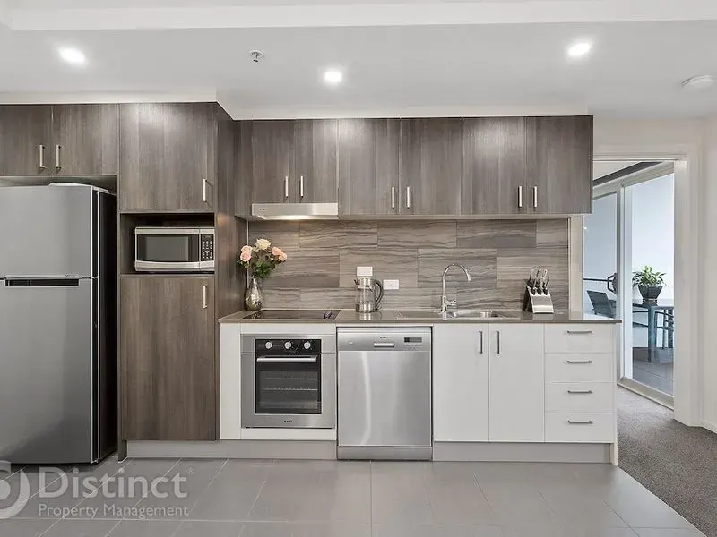 179/325 Anketell Street, Greenway, photo 2