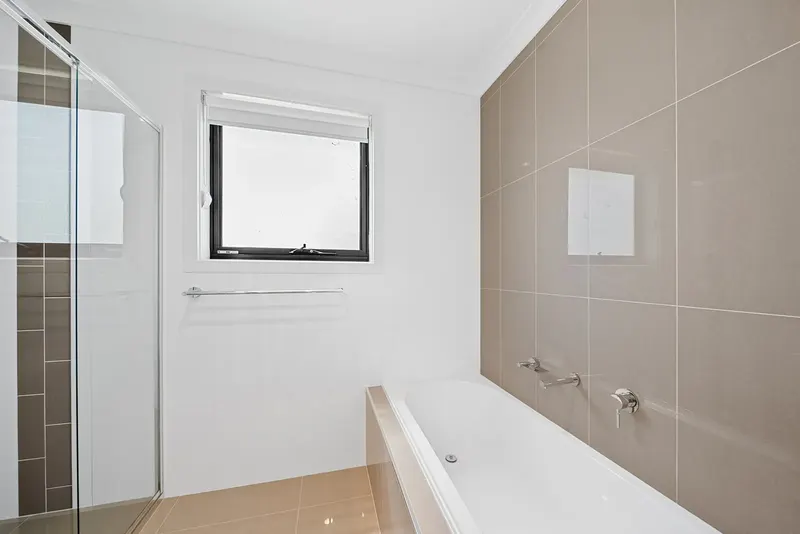1 Bill Leng Street, Coombs, photo 11