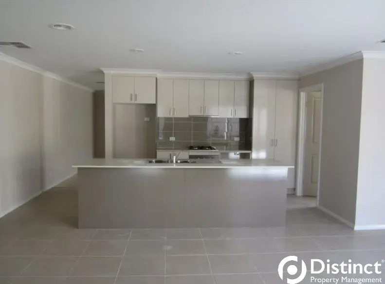 191 Wheeler Crescent, Wanniassa, photo 2