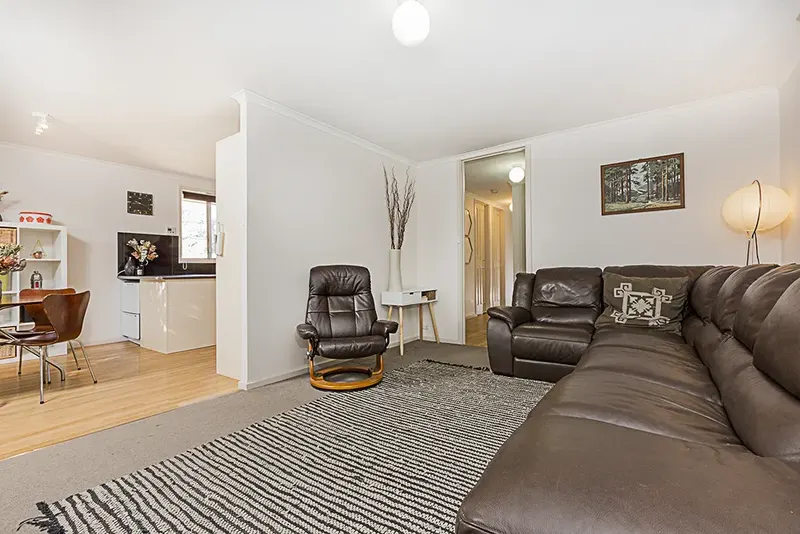 16 Mcmaster Street, Scullin, photo 2