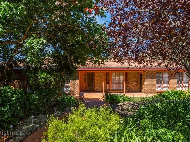 42 Challinor Crescent, Florey