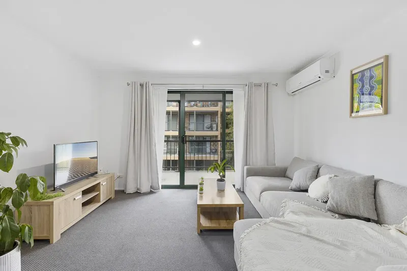 97/10 Eyre Street, Griffith, photo 2