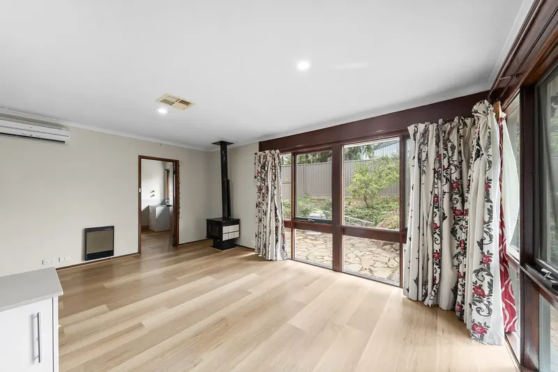 6 Jose Place, Garran, photo 12