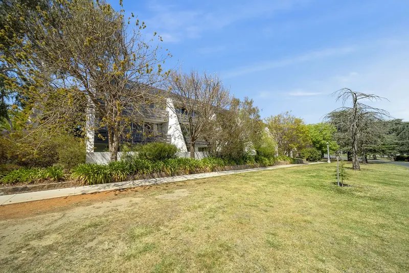 19/8 Giles Street, Griffith, photo 10
