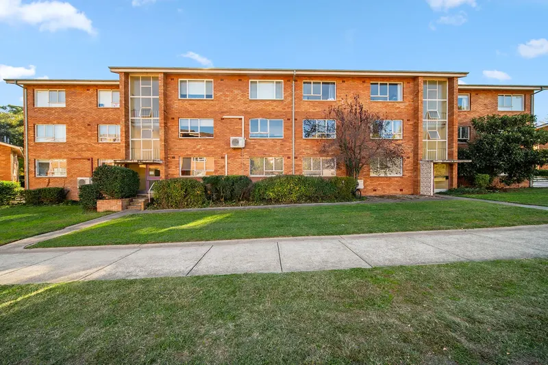 18/114 Blamey Crescent, Campbell, photo 10