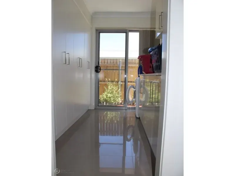7 Buchan Crescent, Forde, photo 12