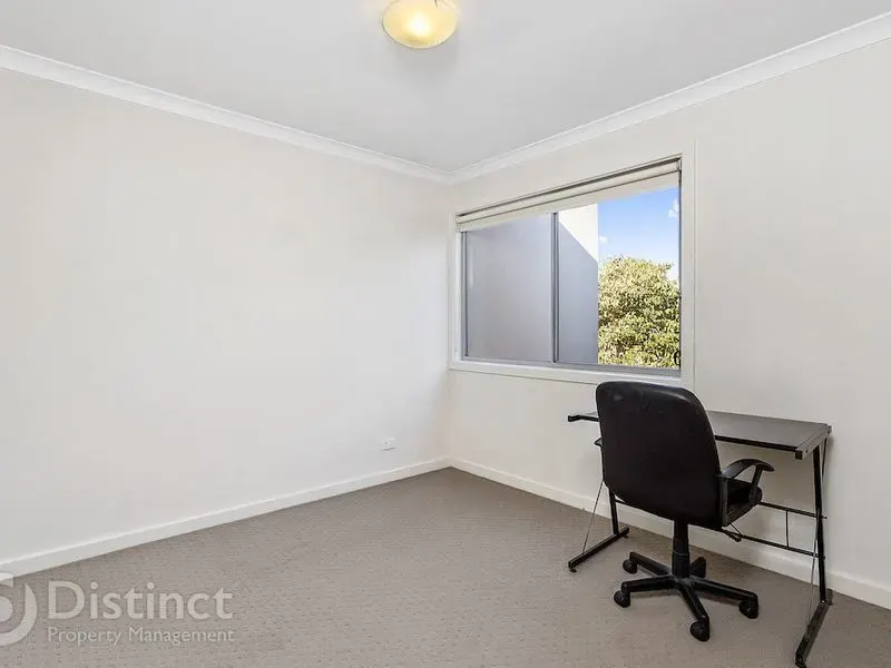10 Dobikin Street, Crace, photo 10