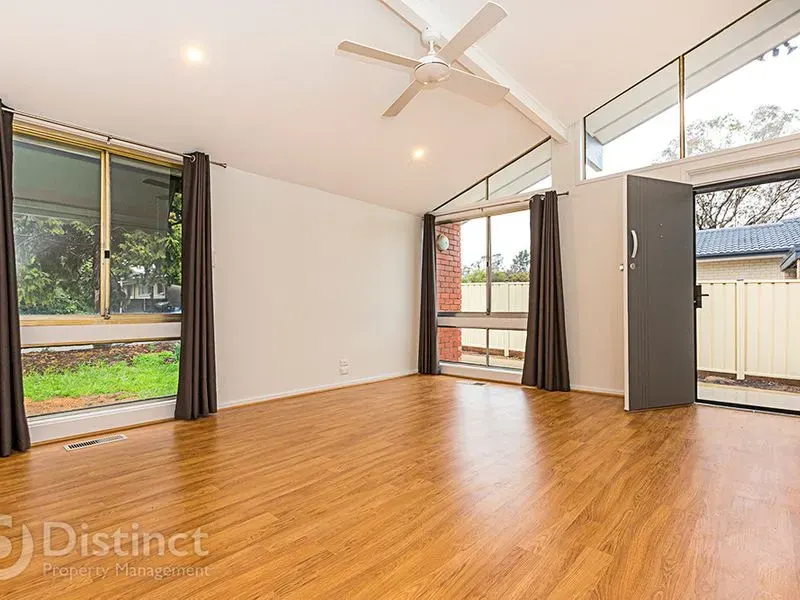 9 Amherst Street, Kambah, photo 4