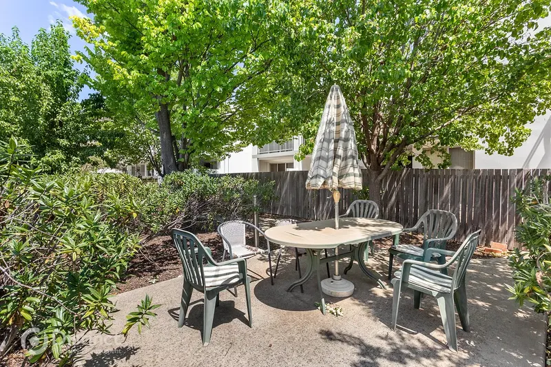 4/7 Coolac Place, Braddon, photo 12