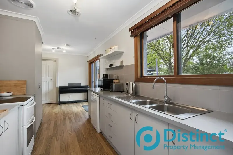 6 Parer Street, Scullin, photo 6