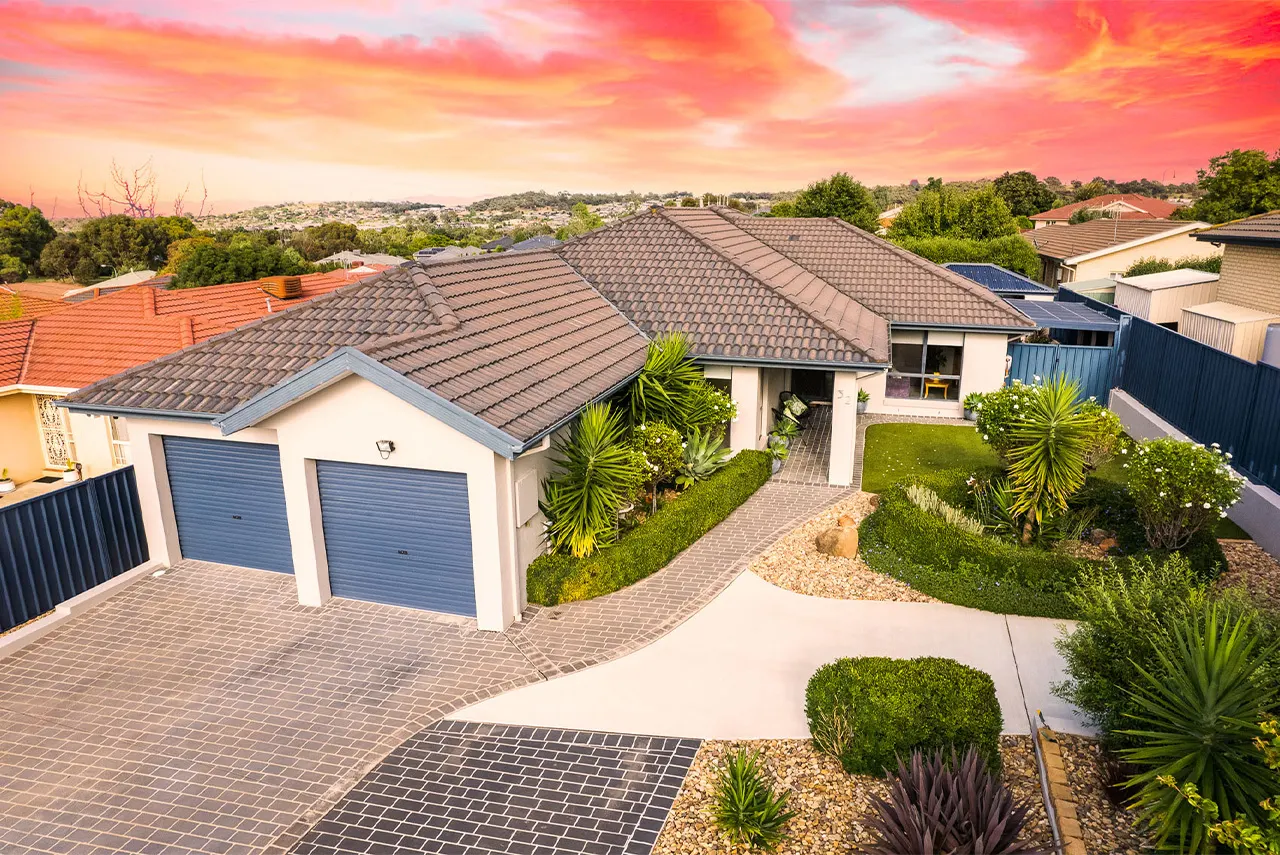 32 Warrumbul Street, Ngunnawal, photo 1