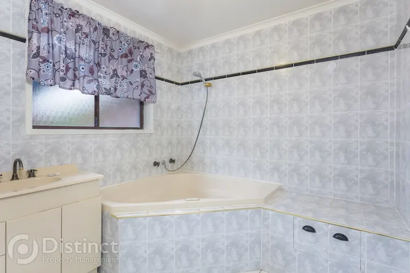 1 Axon Street, Monash, photo 10