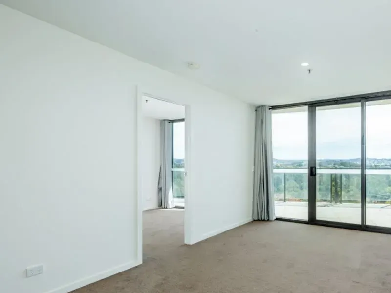 240/1 Anthony Rolfe Avenue, Gungahlin, photo 3