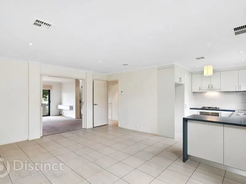 292 Anthony Rolfe Avenue, Gungahlin, photo 4